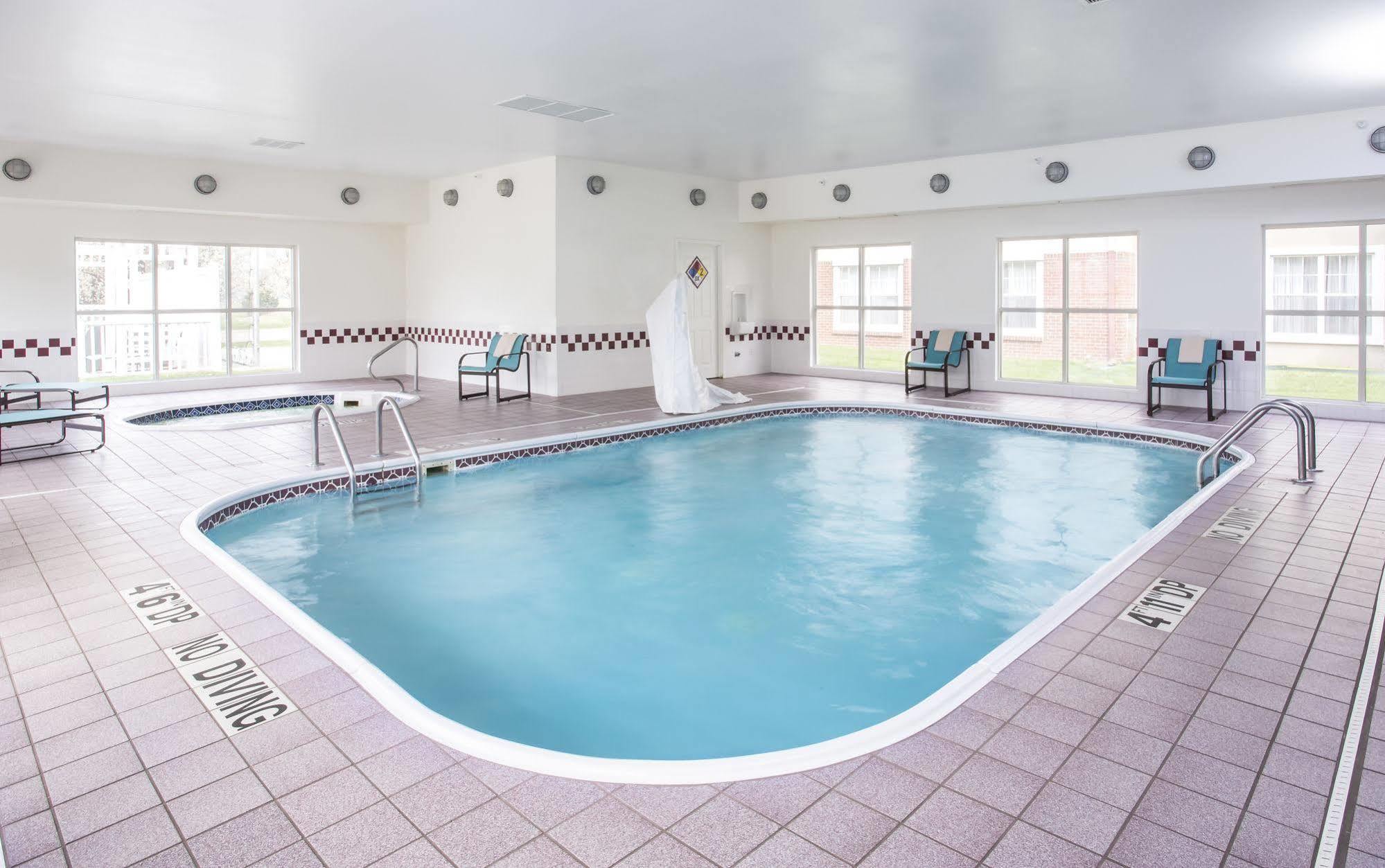Residence Inn Topeka Luaran gambar